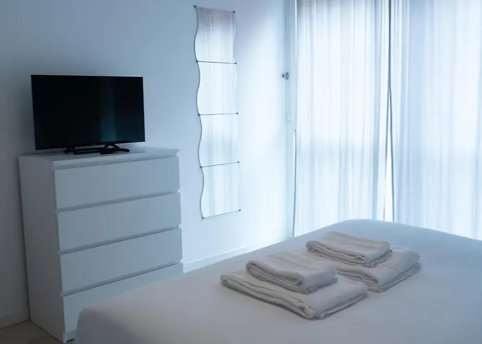 Prestige Boutique Homes - Duomo 1 * Милан